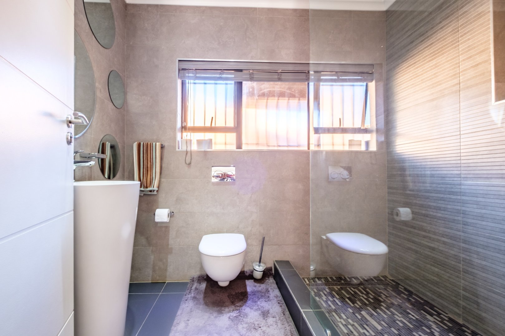 4 Bedroom Home + Flatlet For Sale in Bassonia, foto 34