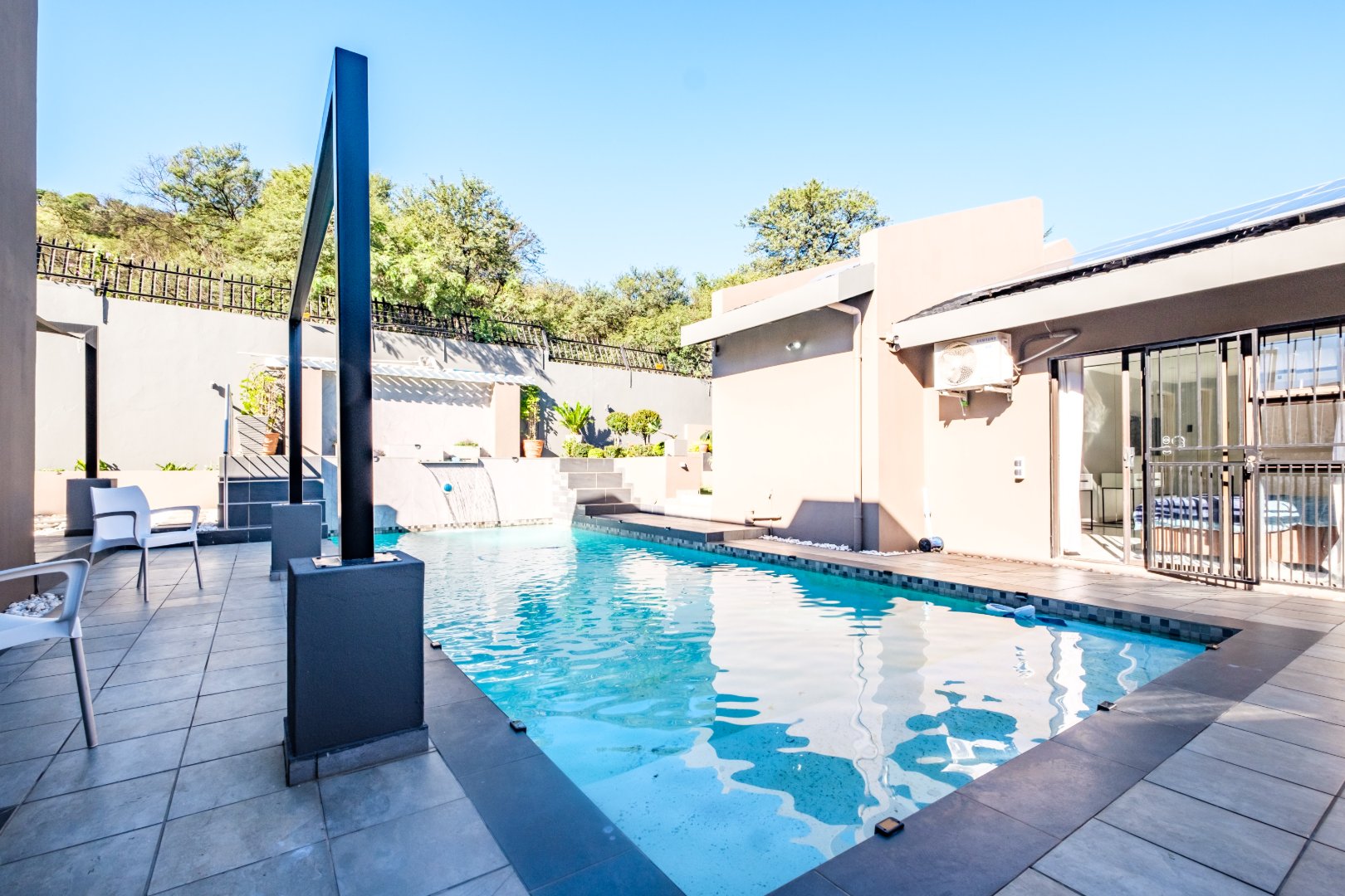 4 Bedroom Home + Flatlet For Sale in Bassonia, foto 6
