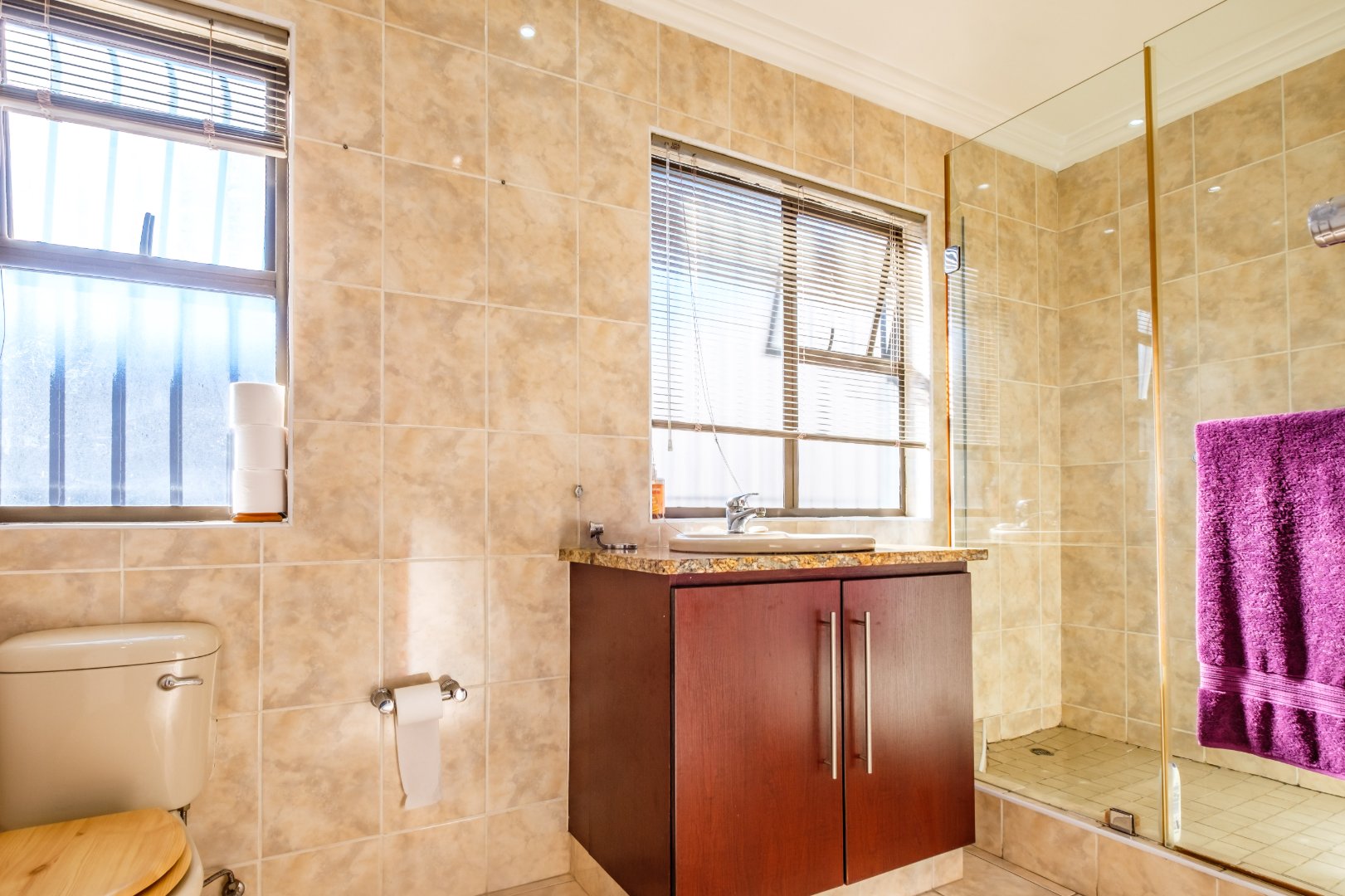 4 Bedroom Home + Flatlet For Sale in Bassonia, foto 41